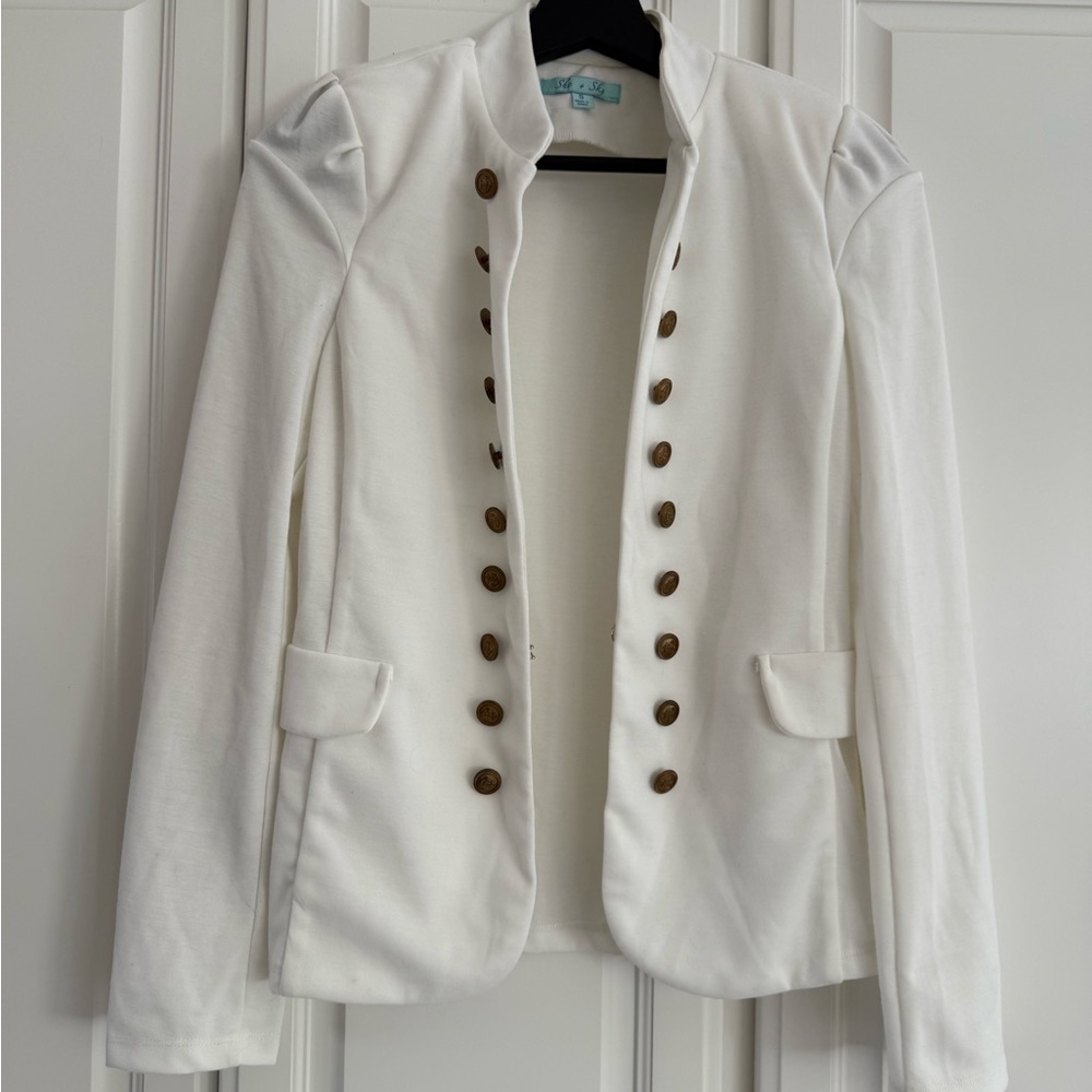 She & Sky White Blazer with Button Detail
